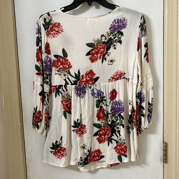 Blu Pepper S Women’s Floral Peasant Blouse - Picture 3 of 9